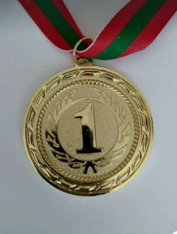 Медал