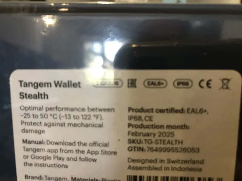 Холодный кошелек для крипты Tangem 3 карты Stealth 3 Холодный кошелек для крипты Tangem 3 карты Stealth 3