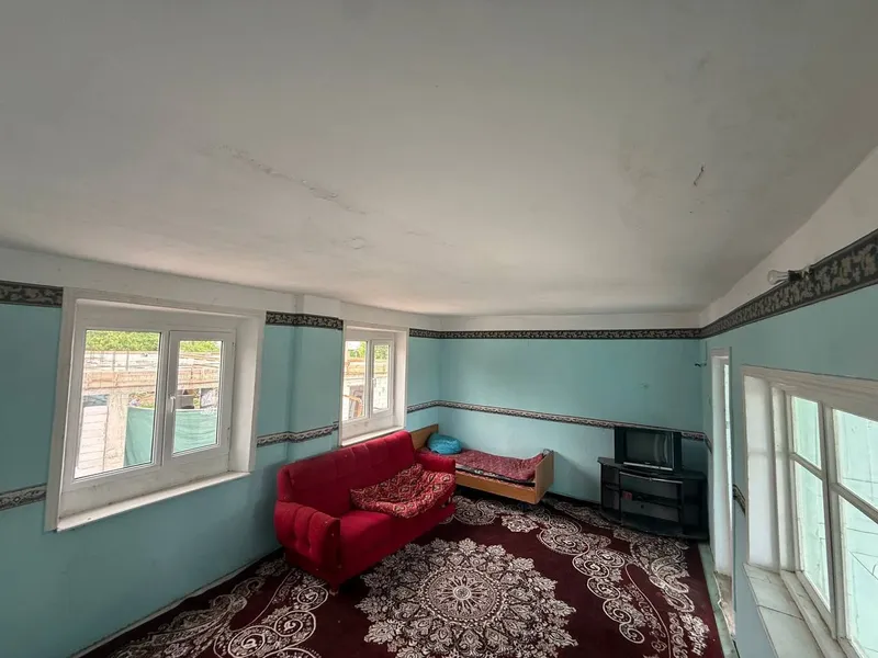 Chirchiqda dacha sotiladi 4 sotu hamma sharoitlari bor — фото 3