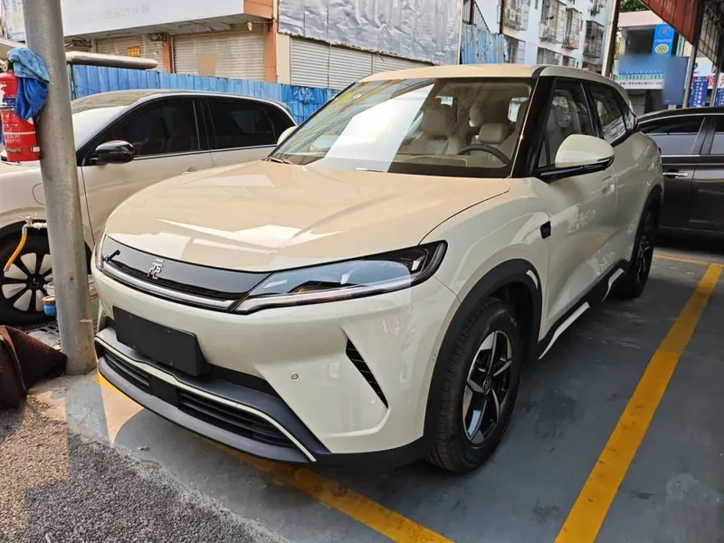 BYD Yuan UP Intelligent Driving Version 401 KM Dynamic Edition