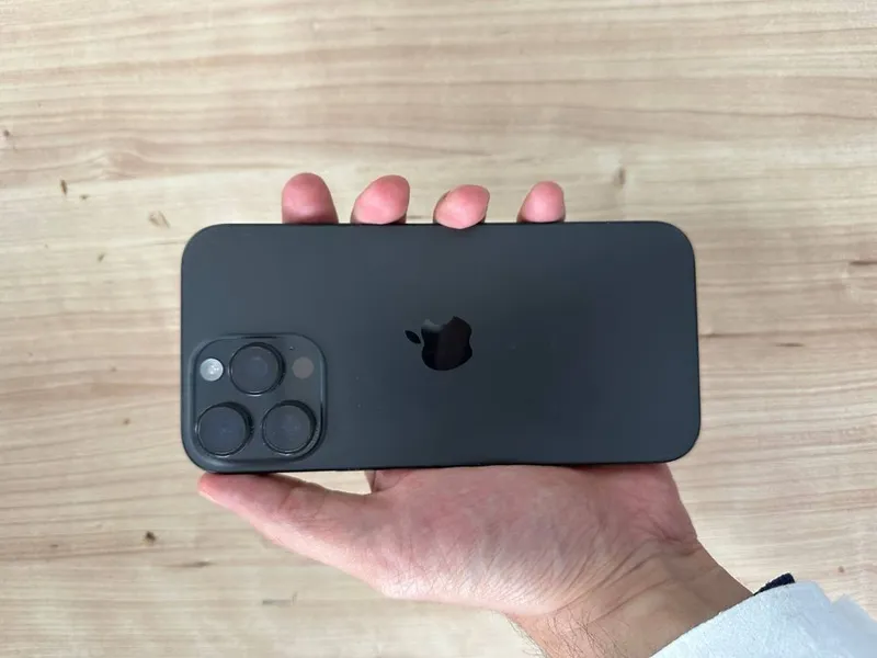 Iphone 16 pro max — фото 2
