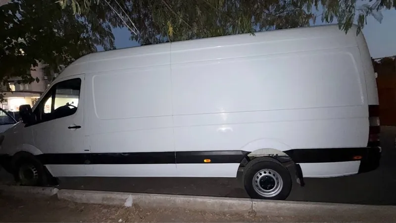 Mercedes Sprinter sotiladi 5 Mercedes Sprinter sotiladi 5