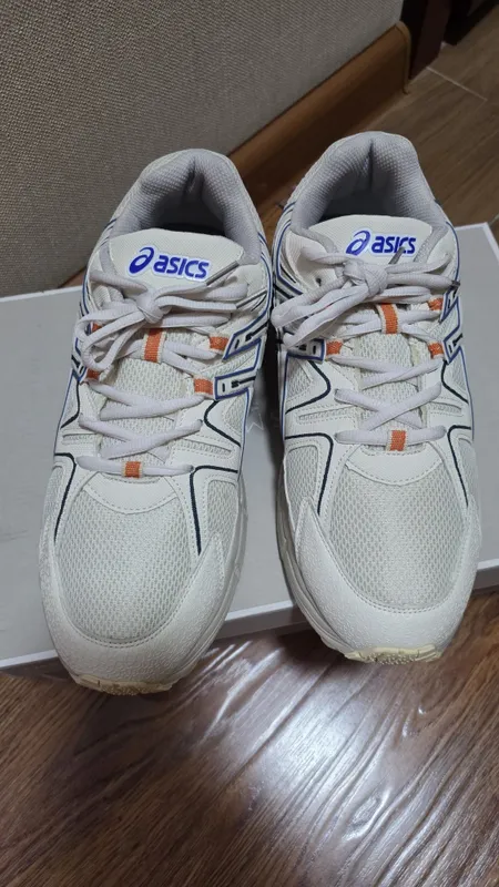 Кроссовки от мирового бренда "Asics" 2 Кроссовки от мирового бренда "Asics" 2
