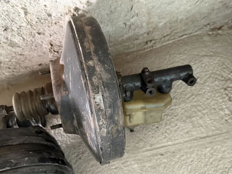 BMW e30 vakum, soz holotda 2 BMW e30 vakum, soz holotda 2
