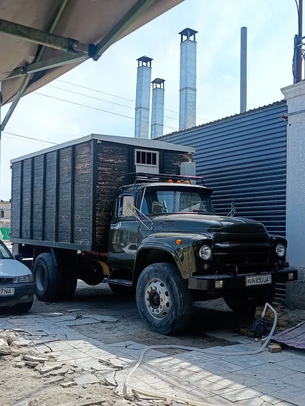 Zil 130 sotiladi