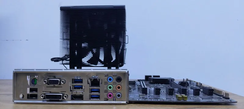 MSI B450-A Pro Max + Ryzen 5 2600X + кулер 1 MSI B450-A Pro Max + Ryzen 5 2600X + кулер 1