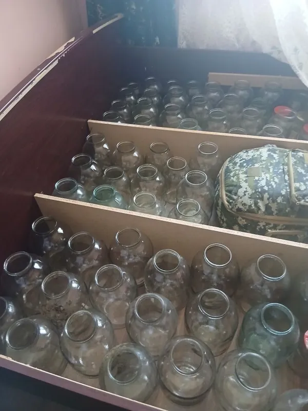 Banka sotiladi holati yaxshi 3