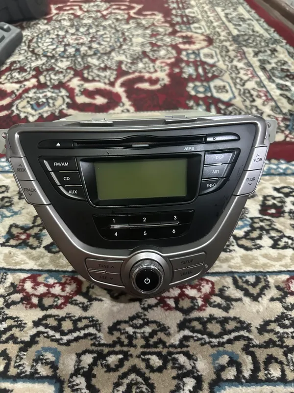 Магнитофон hyundai Elantra 1 Магнитофон hyundai Elantra 1