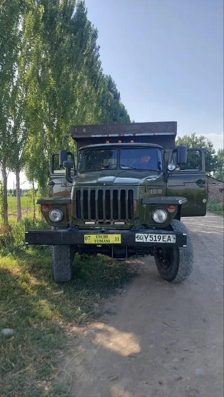 Ural 5557 marka ishla tayyor ishlab turibdi 1 Ural 5557 marka ishla tayyor ishlab turibdi 1
