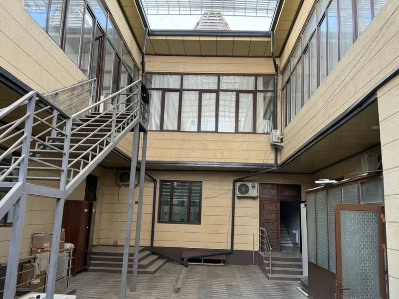 Аренда под офис, Клиника, Учебний центр улица Кумарик 1200м2+ , 8у.е — фото 3