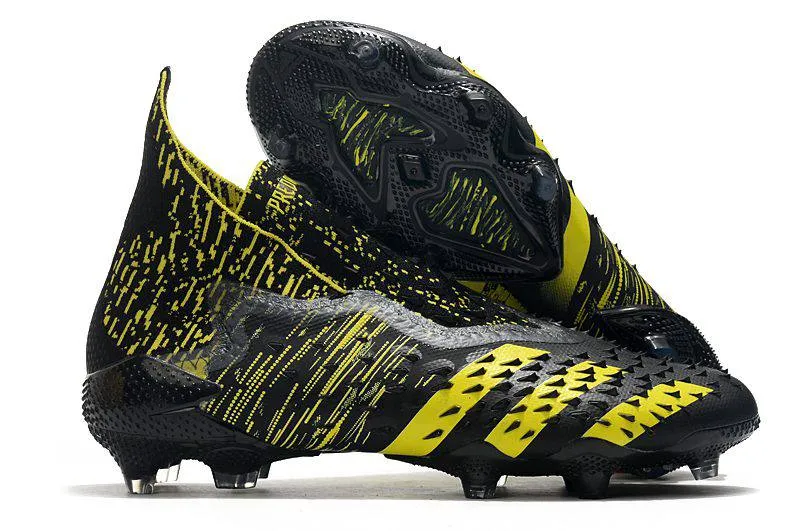 Бутсы Adidas Predator Freak Бутсы Adidas Predator Freak