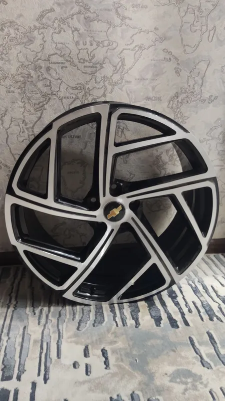 avtomobil diska R20