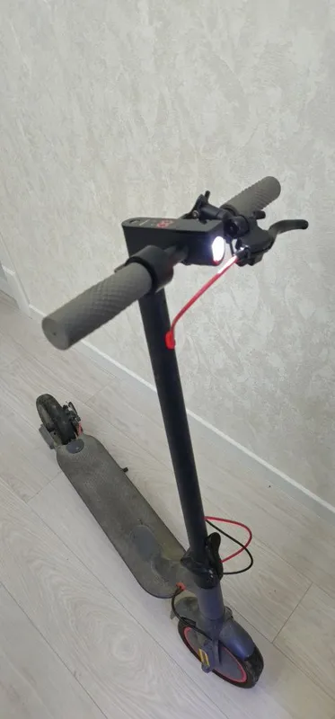 Elektro samakat Drongo