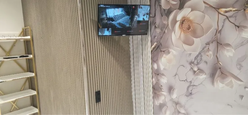 Salon bush ish urni 8