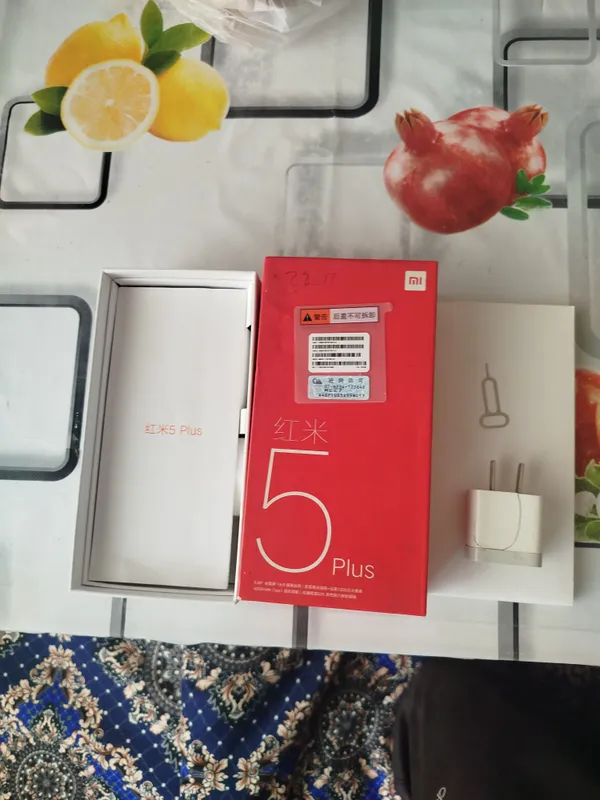 Каробка документы телефон Редми(Xiaomi)5+ плюс