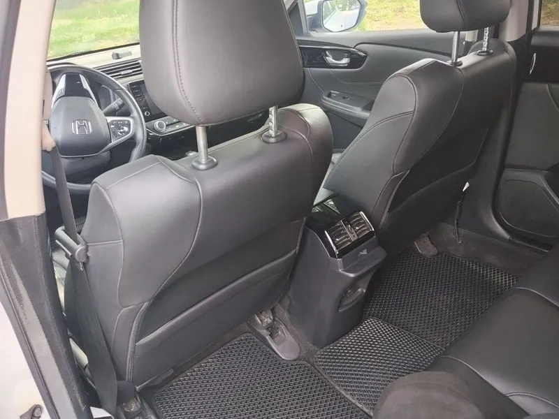 Продам Honda crider 5 Продам Honda crider 5