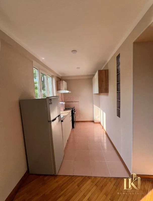 Продаётся просторная 3-комнатная квартира, 74 м², кирпичный дом 8