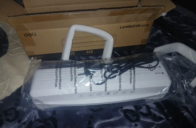 Laminator DELI 14378 aparati rasmli qog‘ozlarnh laminat qilib beradi 2