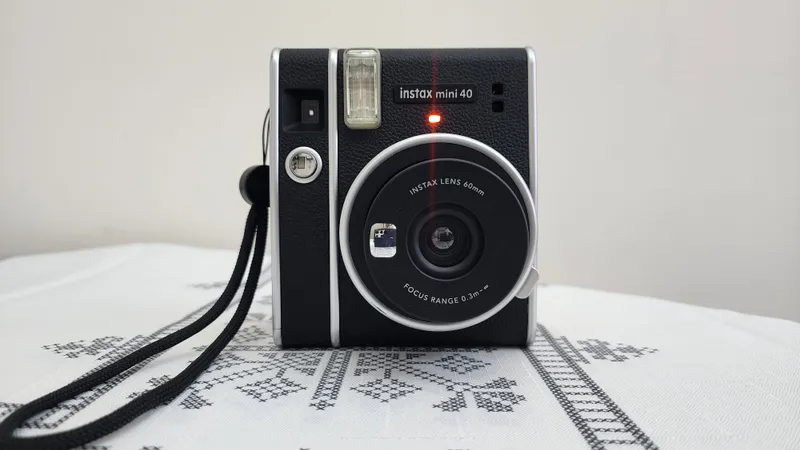 Fujifilm Instax mini 40 4