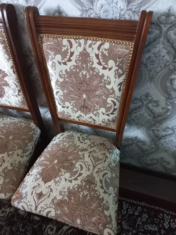 12ta stul sotiladi holati yaxshi 4