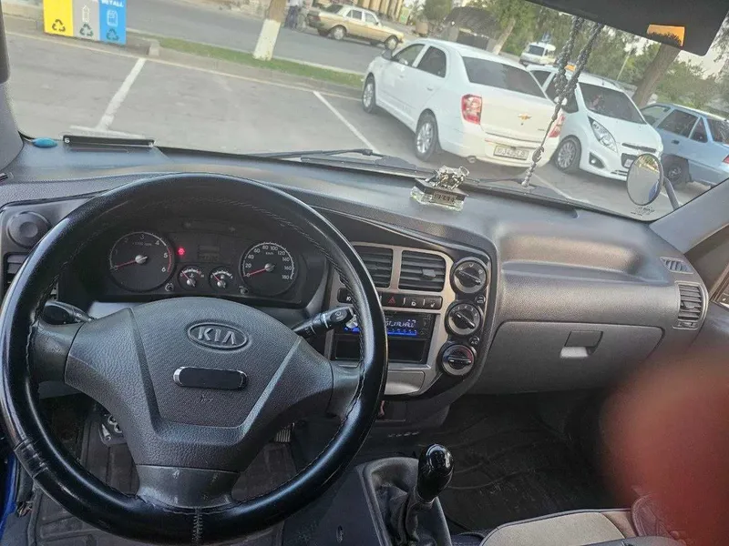 KIA BONGO Sotiladi 4 KIA BONGO Sotiladi 4
