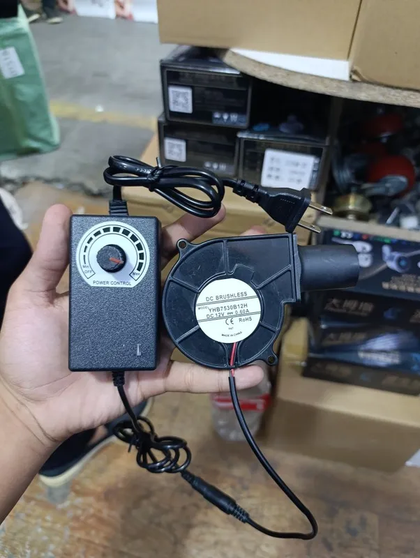 Mini ulitka 12v 220v Mini ulitka 12v 220v