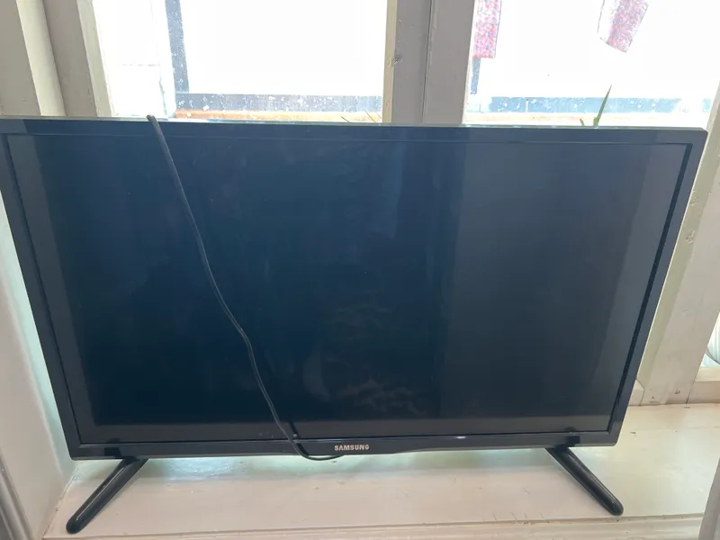 Телевизор Samsung 32 дюйма, к Wi‑Fi не подключается 1 Телевизор Samsung 32 дюйма, к Wi‑Fi не подключается 1