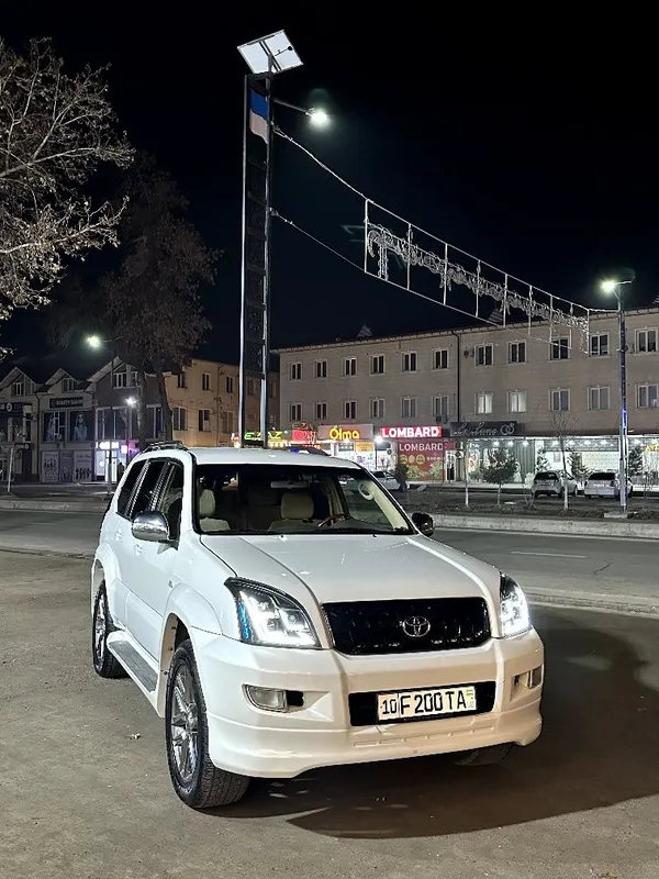 Toyota Prado 120 Белый Жемчуг 1
