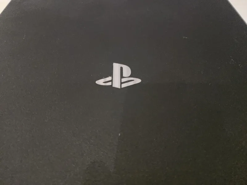 Playstation 4 Pro 1TB — фото 1