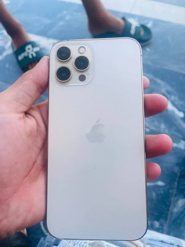 Iphone 12 pro max 7