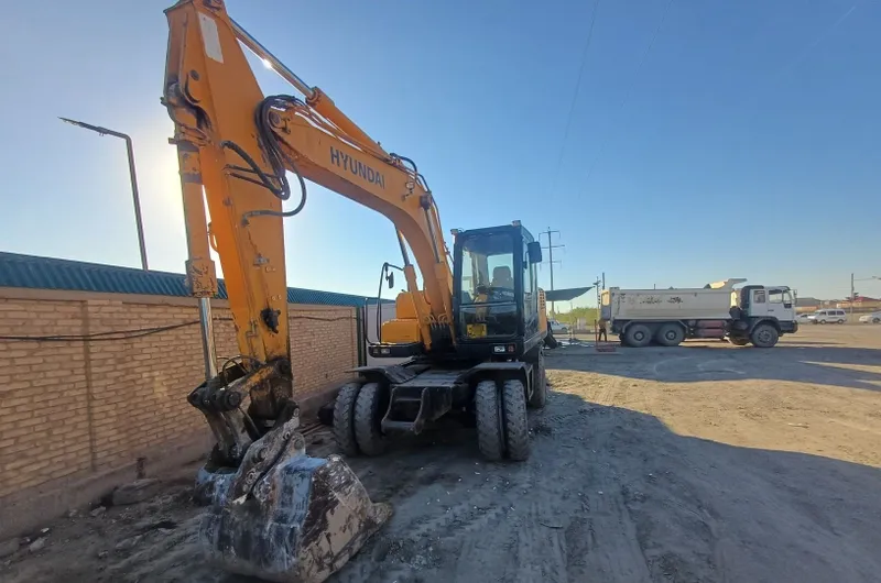 Экскаватор Hyundai 1400 7 Экскаватор Hyundai 1400 7