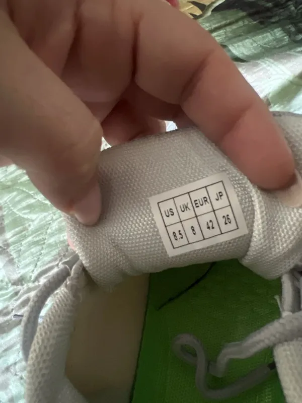 Продаются мужские кроссовки , новые adidas . Привезли с Америки. — фото 2