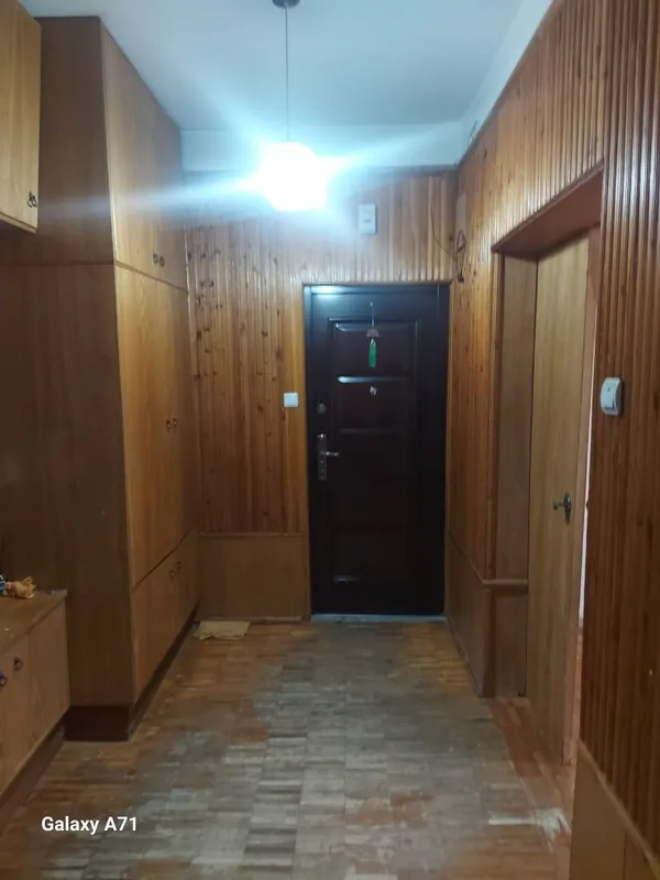 Сдаётся 3 комнатная пустая на Карасу 3 — фото 1