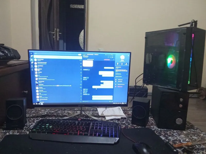 Kampyuter sotiladi 200$ bolishi
