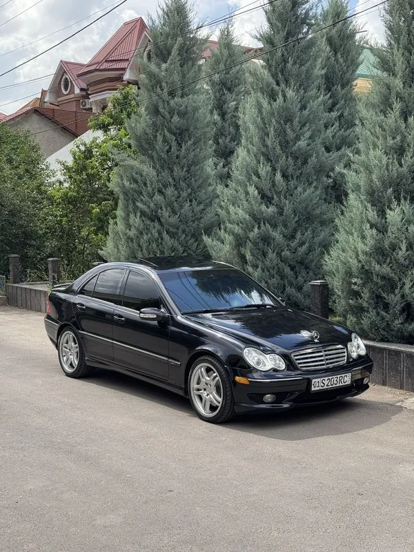 Mercedes W203 сотилади 1