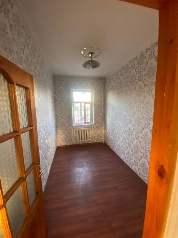 Срочно продаётся 3ком квартира в кизил шарке 3 Срочно продаётся 3ком квартира в кизил шарке 3