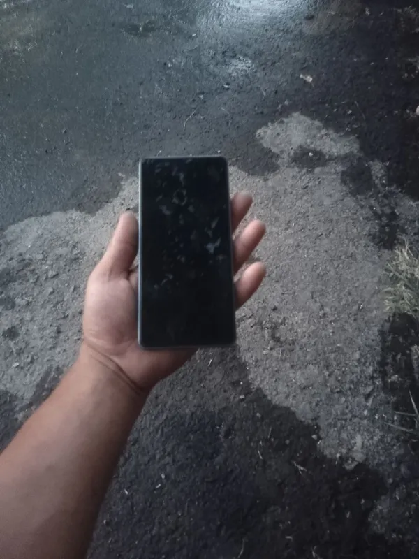 Срочно продаётся Redmi Note 13 Pro 2 Срочно продаётся Redmi Note 13 Pro 2