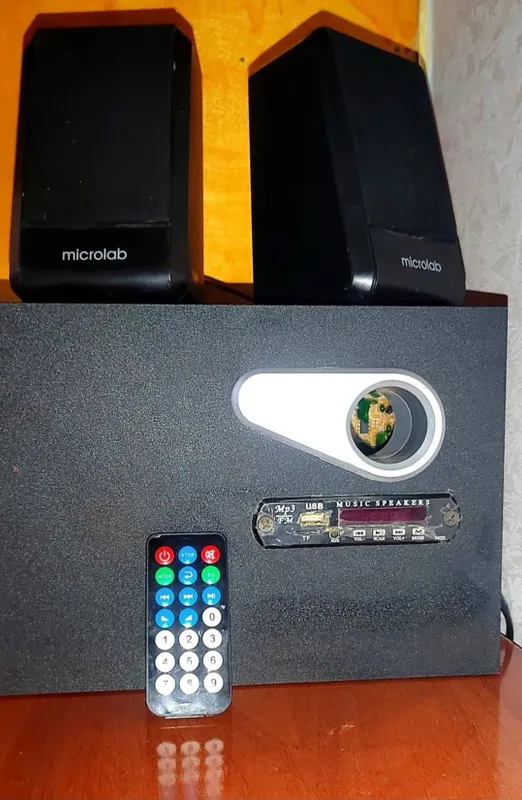 Microlab kalonka pult, usb fleshka, micro fleshka, aux, FM radio narxi 2