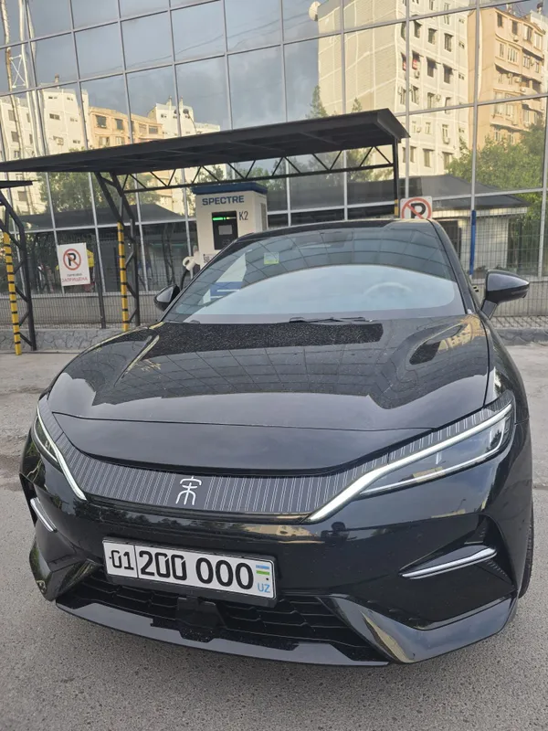 Продам byd song l 4 позиция 1 матор Продам byd song l 4 позиция 1 матор