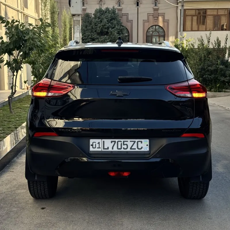 Tracker 2025 Premier plus 3 Tracker 2025 Premier plus 3