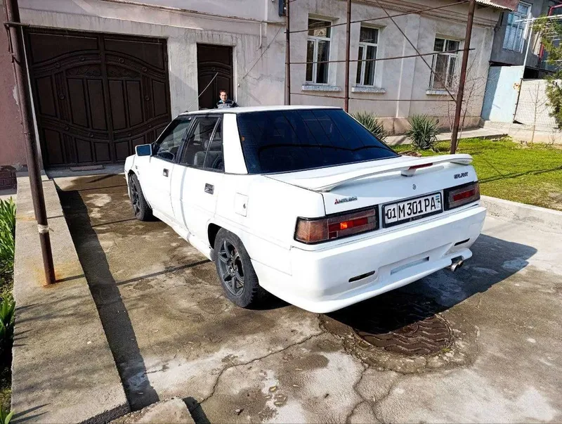 Срочно. Mitsubishi Galant 5