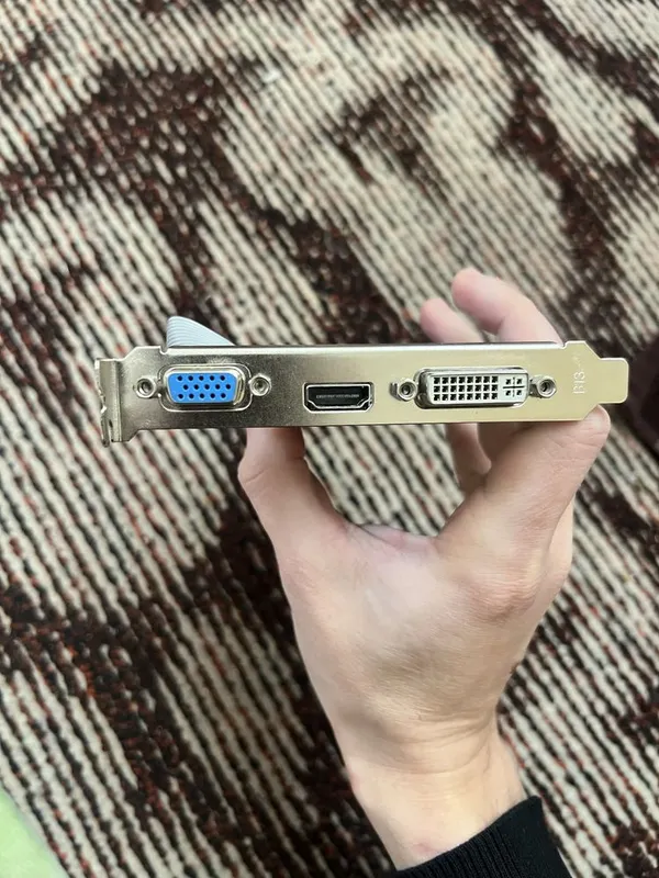 VideoKarta210 +Blok pitanya 450wat sotiladi 8 VideoKarta210 +Blok pitanya 450wat sotiladi 8