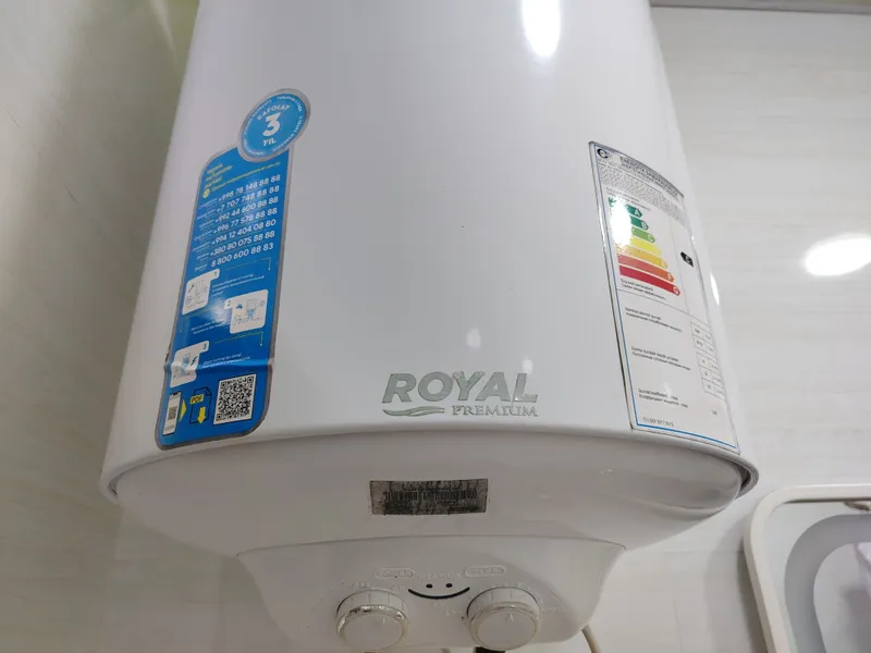 ariston royal sotiladi