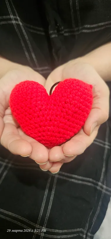 Вязаный брелок «Сердечко» (Handmade)