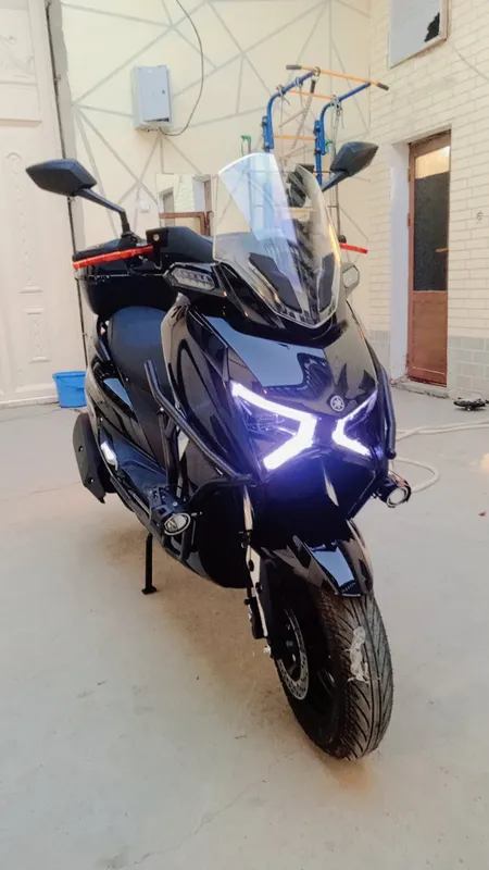 SKUTER avenus moto 1 SKUTER avenus moto 1