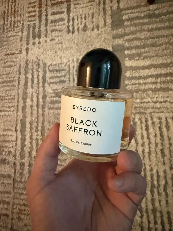 Духи black saffron 1 Духи black saffron 1