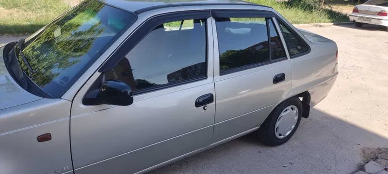 автомобиль Нексия 2 2