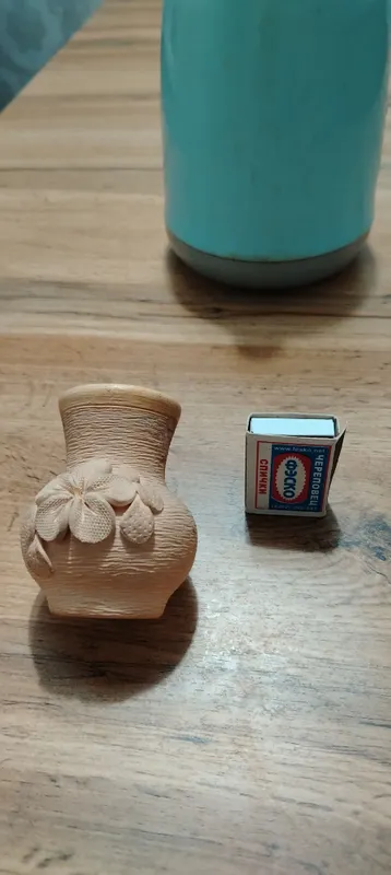 Keramikadan yasalgan vaza 2 Keramikadan yasalgan vaza 2