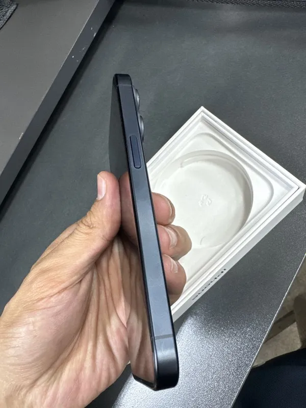 Iphone 15 Pro 128gb — фото 2
