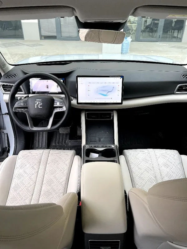BYD Yuan up full smart 20500$ — фото 4